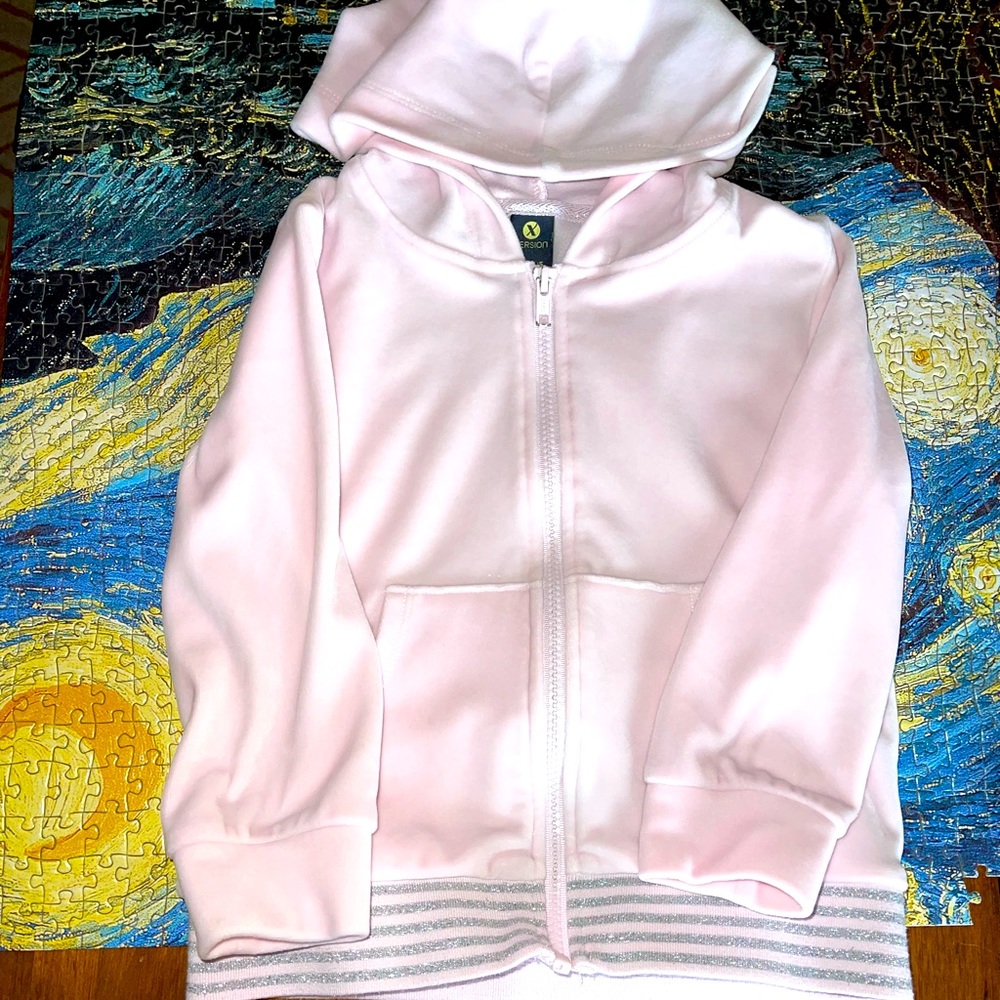 Toddler zipped up hooded sweatshirt 4/5